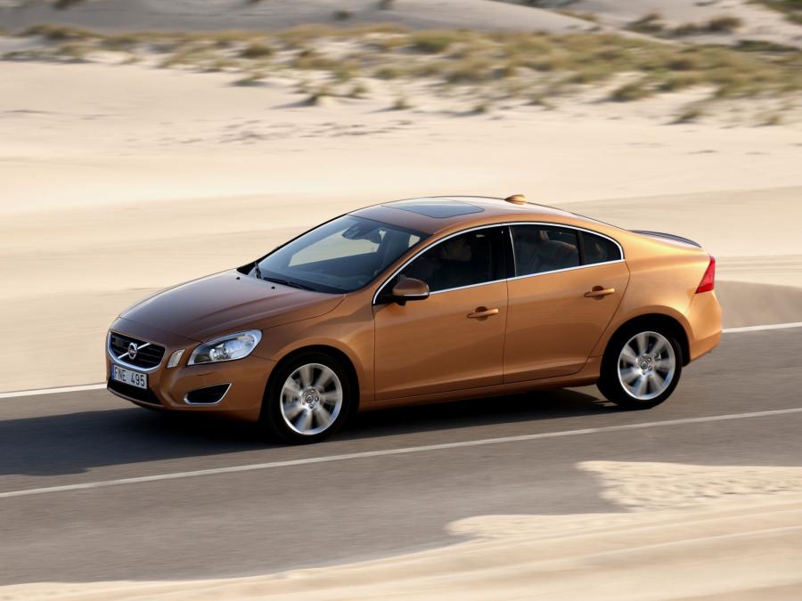  Volvo S60 T6 2010 года  (фото 5 из 11)